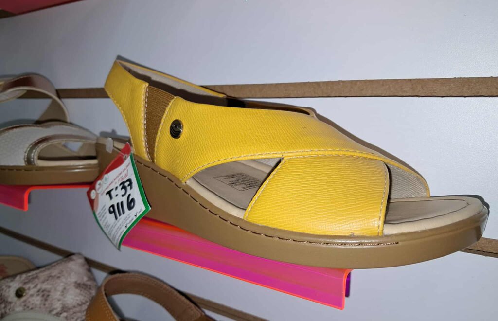 celebra-el-dia-de-la-madre-con-estilo-los-mejores-regalos-estan-en-calzado-romulo-02