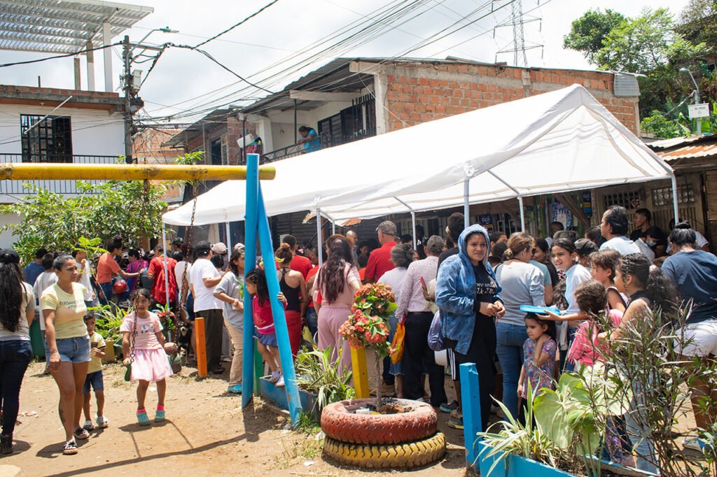 los-defensores-del-paciente-de-la-secretaria-de-salud-llegaron-a-las-palmas-1-y-alto-polvorines-04