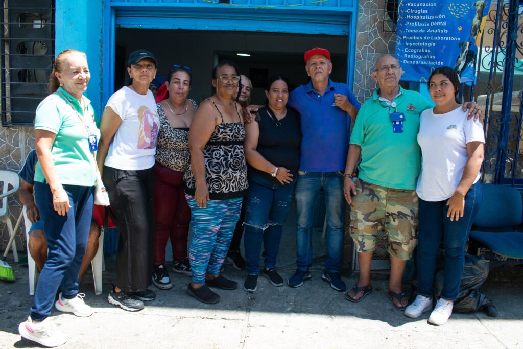 fundacion-sirviendo-con-el-corazon-llevo-bienestar-a-la-comunidad-con-gran-brigada-social-01