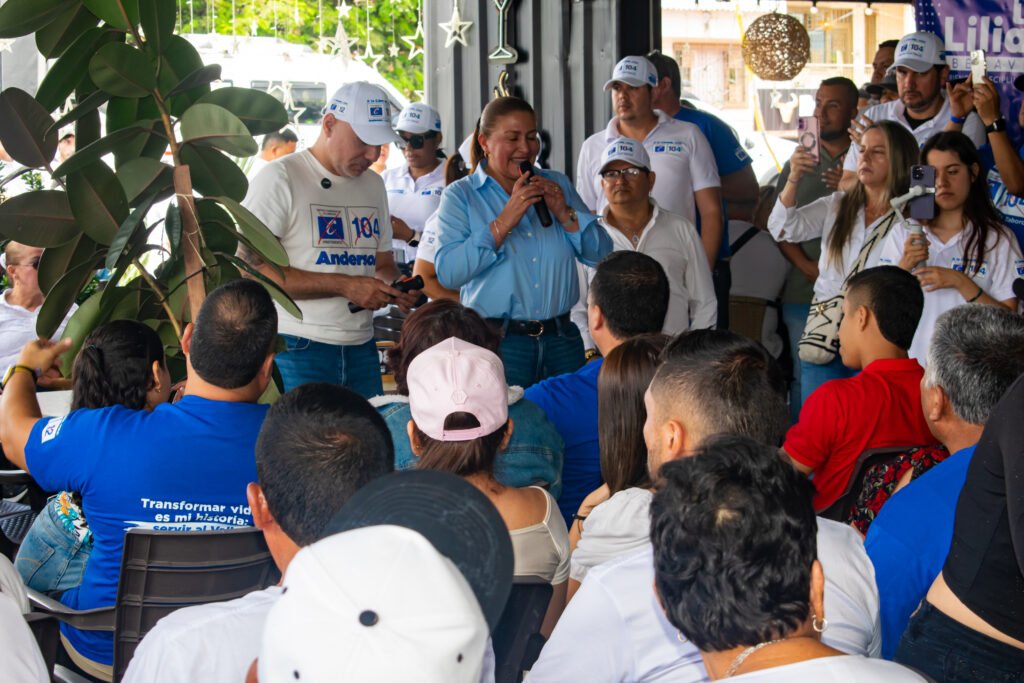 anderson-lopez-presento-oficialmente-a-la-senadora-liliana-benavides-en-tulua-04