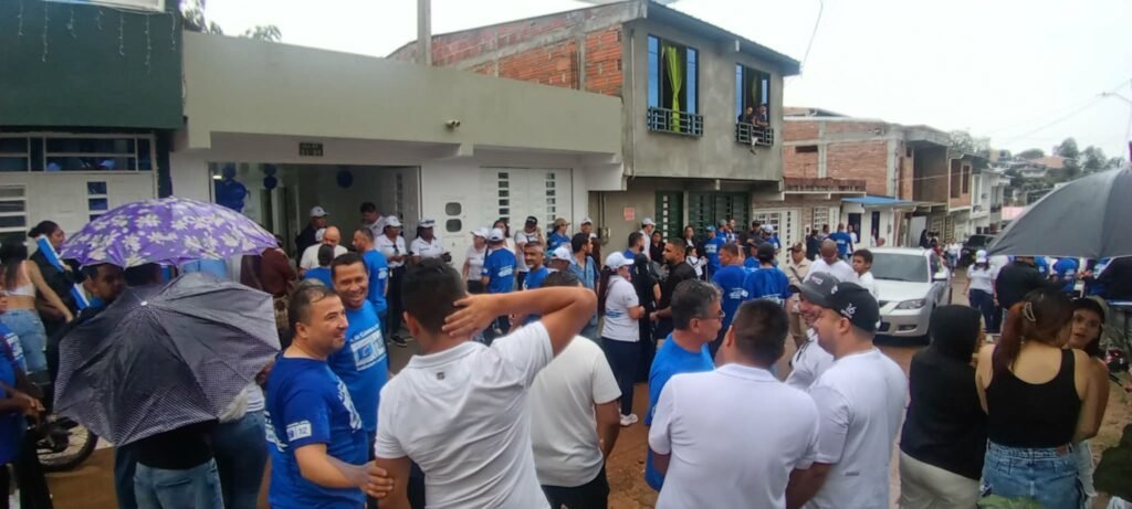 equipo-lopez-taborda-hace-realidad-el-sueno-de-vivienda-a-familia-trujillense-01