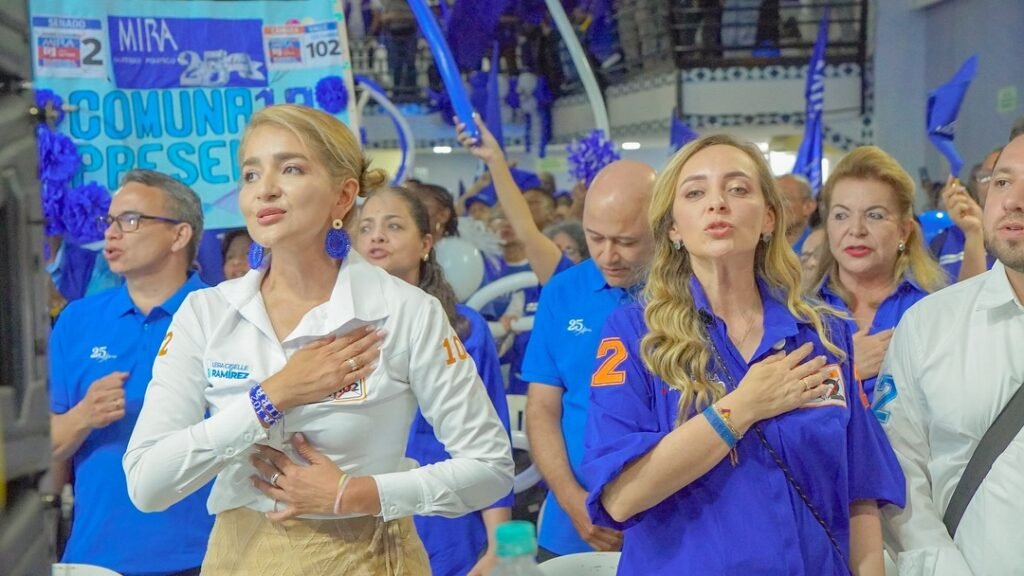 masiva-asistencia-en-el-cierre-de-campana-del-partido-mira-en-Cali-01