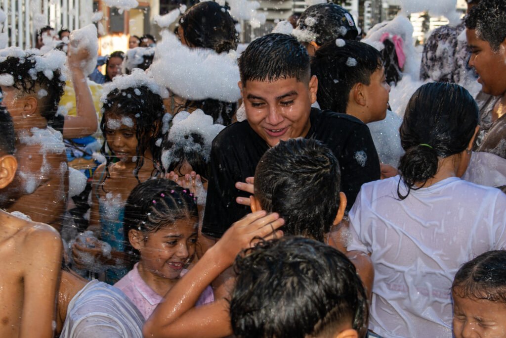 la-plancha-1-celebro-el-dia-del-nino-en-el-barrio-el-rodeo-de-cali-04