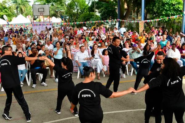 cali-fortalece-la-atencion-a-mujeres-cuidadoras-con-nuevo-cuidarte-en-la-comuna-6-01