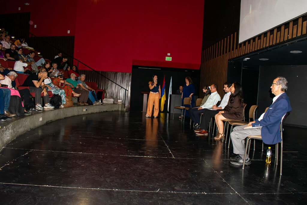 relatos-en-movimiento-una-apuesta-literaria-que-impulsa-la-lectura-y-transforma-vidas-en-cali-03