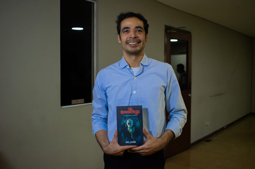 el-terror-llego-a-las-bibliotecas-publicas-de-cali-02