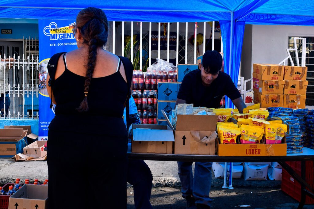 la-fundacion-social-mi-gente-y-el-banco-de-alimentos-de-cali-continuan-combatiendo-el-hambre-con-mercados-solidarios-06