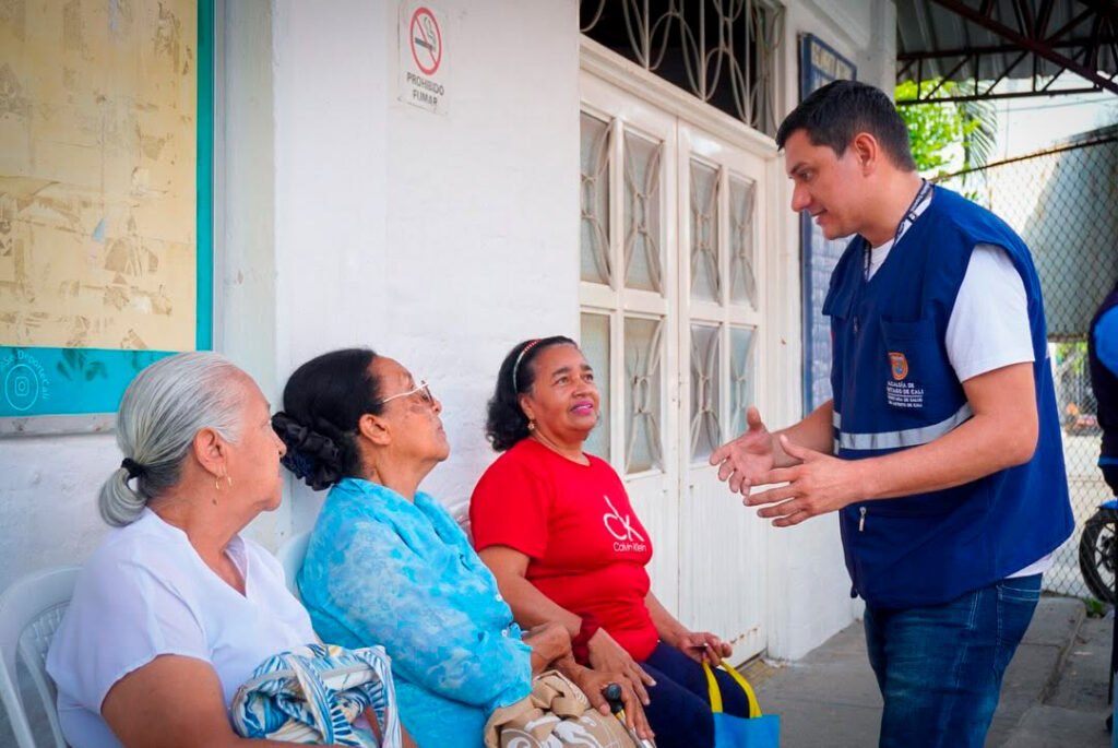mas-de-600-personas-atendidas-en-gran-jornada-descentralizada-de-salud-en-el-barrio-12-de-octubre-03
