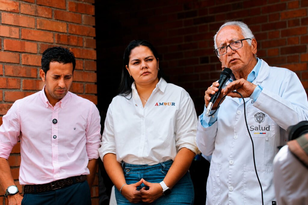 presidente-de-la-csmara-acompaño-al-ministro-de-salud-en-recorrido-por-el-valle-para-anunciar-inversiones-hospitalarias-02
