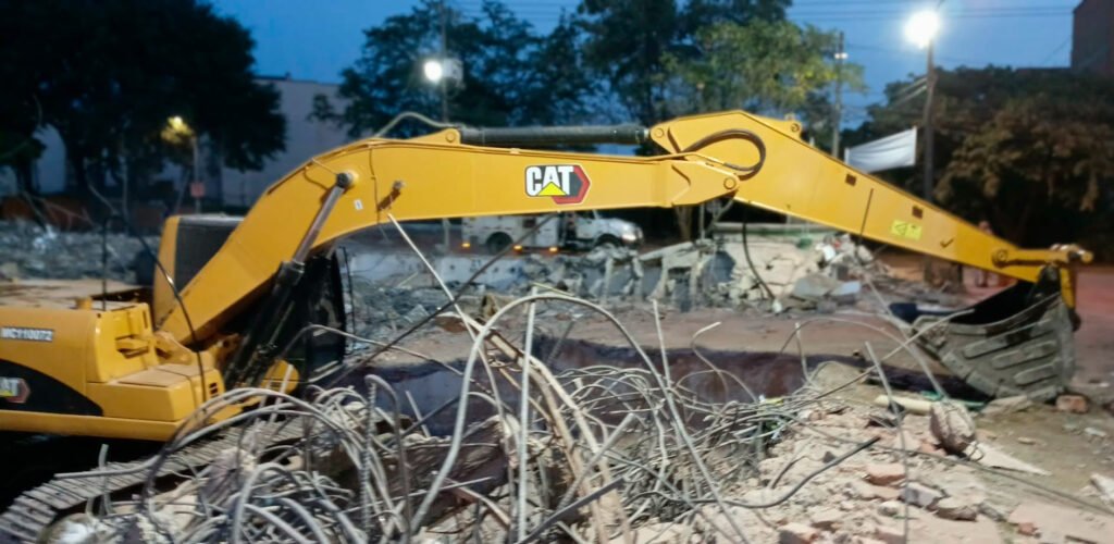 asi-se-ve-hoy-torres-del-limonar-20-dias-despues-del-terremoto-que-desplomo-dos-edificios-en-cali-01