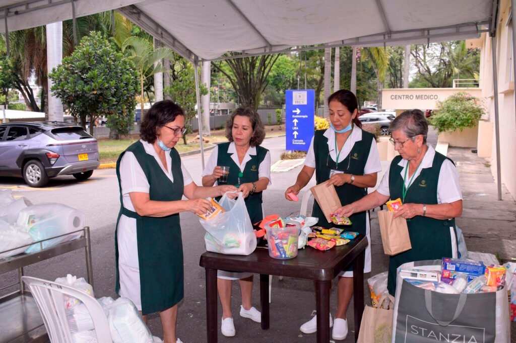 las-heroinas-del-huv-que-trabajan-sin-descanso-en-la-tragedia-del-terremoto-en-cali-04