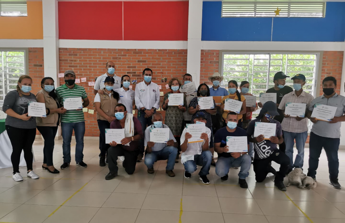 Familias restituidas se graduaron en proyectos productivos familias-restituidas-se-graduaron-en-proyectos-productivos-01