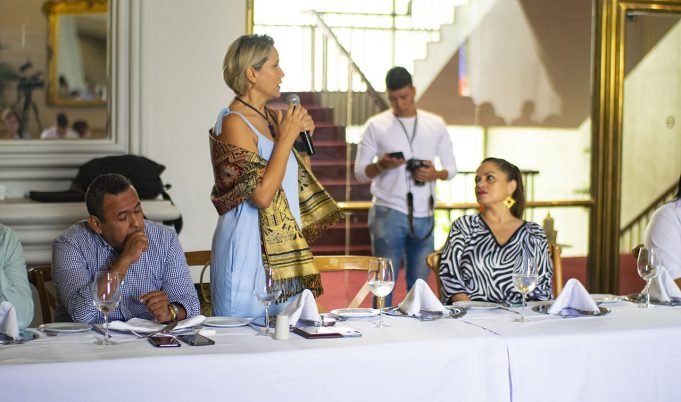 El Valle del Cauca recibió certificación ejemplar en atención a víctimas el-valle-del-cauca-recibio-certificacion-ejemplar-en-atencion-a-victimas-03