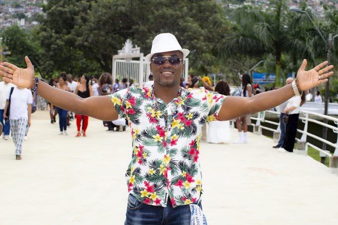 Harold Black se tomó el Petronio harold-black-se-tomo-el-petronio-01