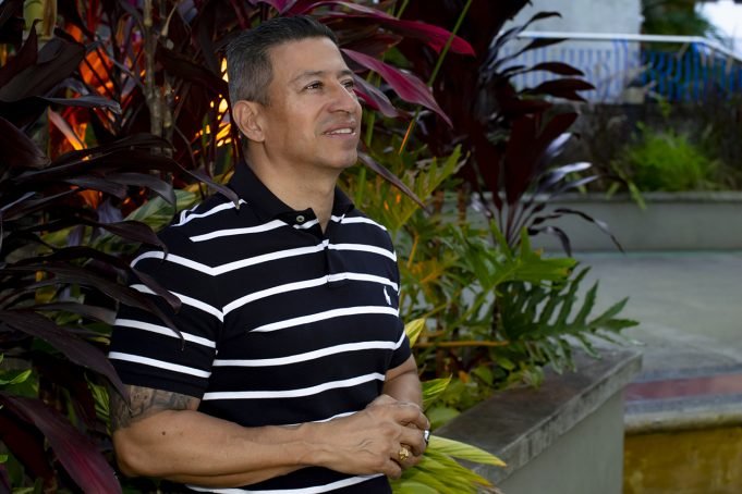 El obrero que quiere administrar la sucursal del cielo el-obreroque-quiere-administrar-la-sucursal-del-cielo-02