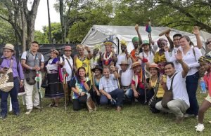Mesa de articulación para caracterizar a 2.000 personas vulnerables del oriente de Cali mesa-de-articulacion-para-caracterizar-a-2.000-personas-vulnerables-del-oriente-de-cali-02