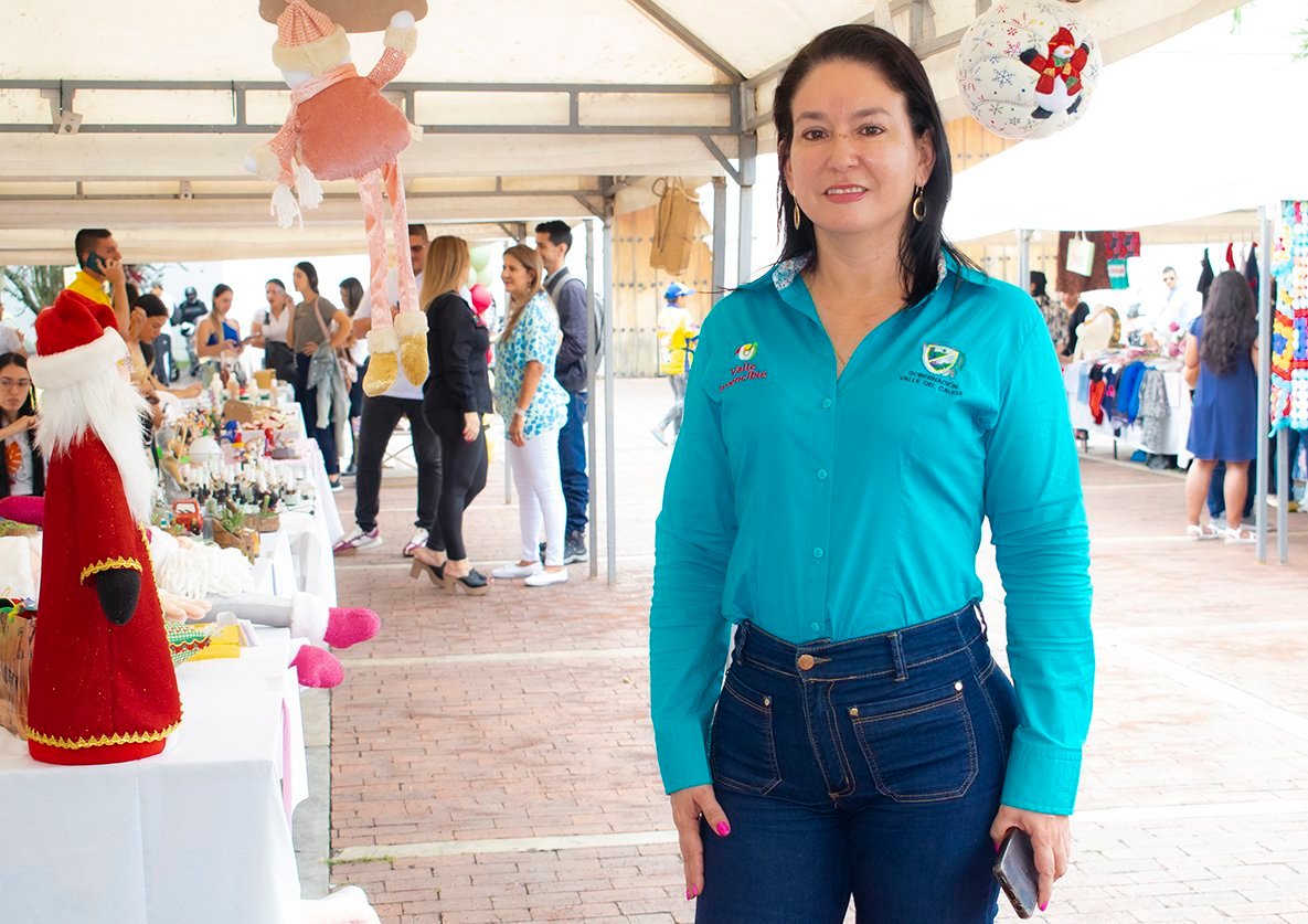 mujeres-emprendedoras-expusieron-sus-productos-gracias-a-la-gobernacion-del-valle-05