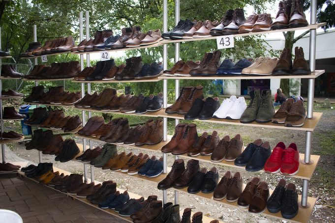 Madrúguele a la navidad, comprando en CalzaCosto madruguele-a-la-navidad-comprando-en-calzacosto-01