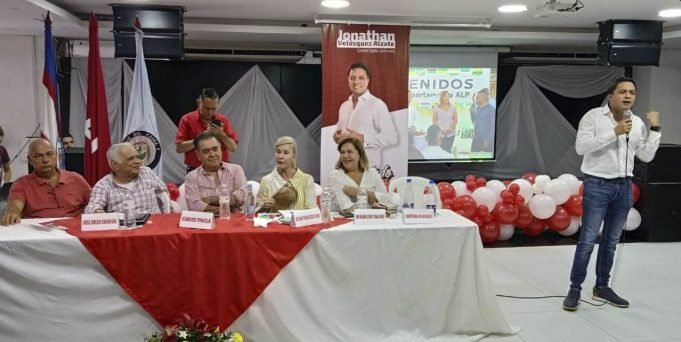 Ahora sí, el liberalismo va con toda ahora-si-el-liberalismo-va-con-todo-04