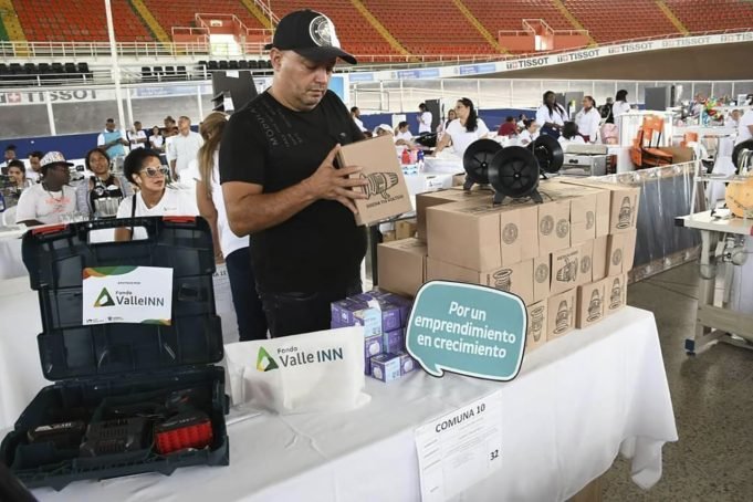 3,000 vallecaucanos aproximadamente se benefician de los programas Valle INN 3000-vallecaucanos-aproximadamente-se-benefician-del-programa-valle-inn-02