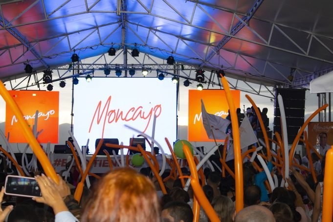 Más de dos mil personas acompañaron a Moncayo en Buga mas-de-dos-mil-personas-acompañaron-a-moncayo-en-buga-03