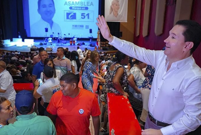 Mario Germán, el diputado que trabaja por la educación en el Valle del Cauca mario-german-el-diputado-que-trabaja-por-la-educacion-en-el-valle-del-cauca-03