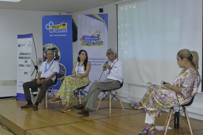 Más de 50 periodistas vallecaucanos participaron del Encuentro Regional para la Paz, la Comunicación en Reconciliación. mas-de-50-periodistas-vallecaucanos-participaron-del-encuentro-regional-para-la-paz-la-comunicacion-en-reconciliacion-08