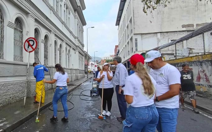 Hoyos, el diputado vallecaucano que se une a la campaña «Volvamos a mi Cali Bella» hoyos-el-diputado-vallecaucano-que-se-une-a-la-campana-volvamos-a-mi-cali-bella-02