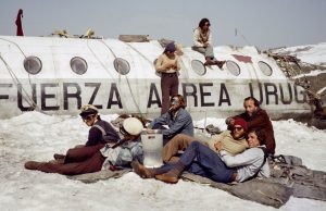 La Sociedad de la Nieve la-sociedad-de-la-nieve-01