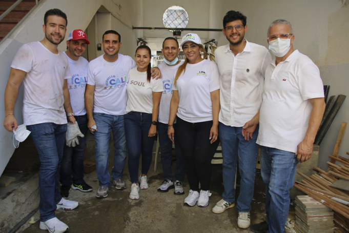 Mariluz se puso la camiseta en la jornada de limpieza de la Asamblea del Valle mariluz-se-puso-la-camiseta-en-la-jornada-de-limpieza-de-la-asamblea-del-valle-03