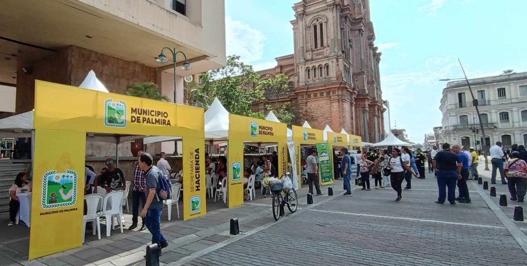 alcalde-de-palmira-presento-programas-sociales-para-el-beneficio-de-los-palmiranos-05