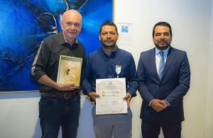 Asamblea del Valle condecoró al artista plástico Cristian Montoya asamblea-del-valle-condecoro-al-artista-plastico-cristian-montoya-01