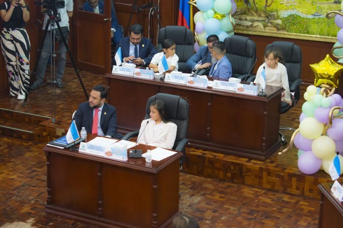 Diputados del Valle institucionalizaron el Día del Diputadito Vallecaucano diputados-del-valle-institucionalizaron-el-dia-del-diputadito-vallecaucano-01