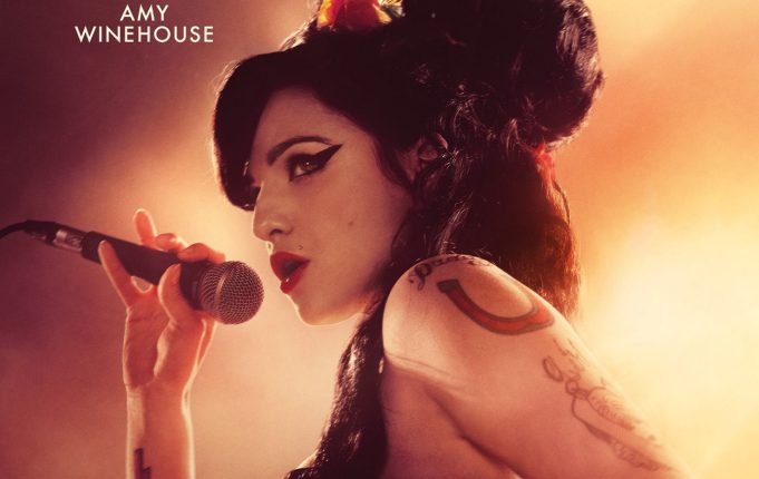 BACK TO BLACK back-to-black-01