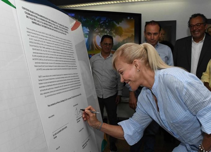 Gobernadora del Valle del Cauca, firma convenio de cooperación con la JEP gobernadora-del-valle-del-cauca-firma-convenio-de-cooperacion-con-la-jep-01