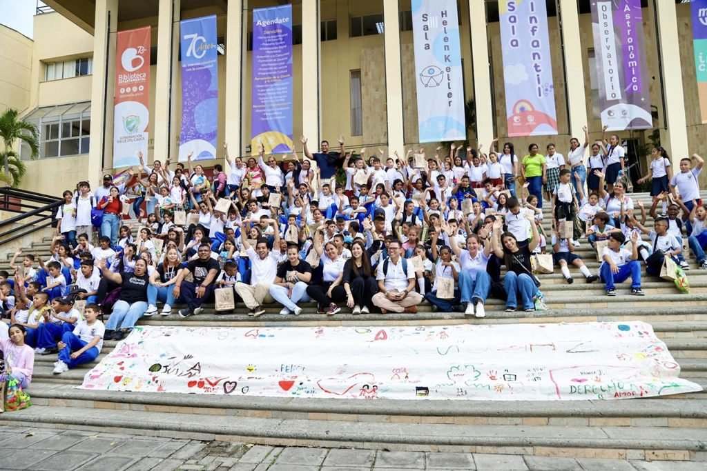 un-30%-mas-de-visitantes-presenta-la-biblioteca-departamental-en-estos-primeros-seis-meses-04