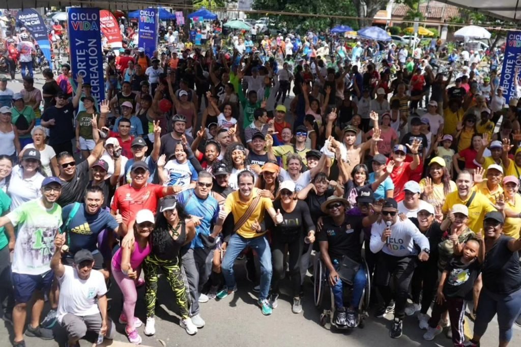 con-un-gran-ciclopaseo-celebraron-en-cali-el-dia-mundial-de-la-bicicleta-05