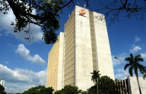 Emcali está iluminando las arcas de los empresarios privados emcali-esta-iluminando-las-arcas-de-los-empresarios-privados-01