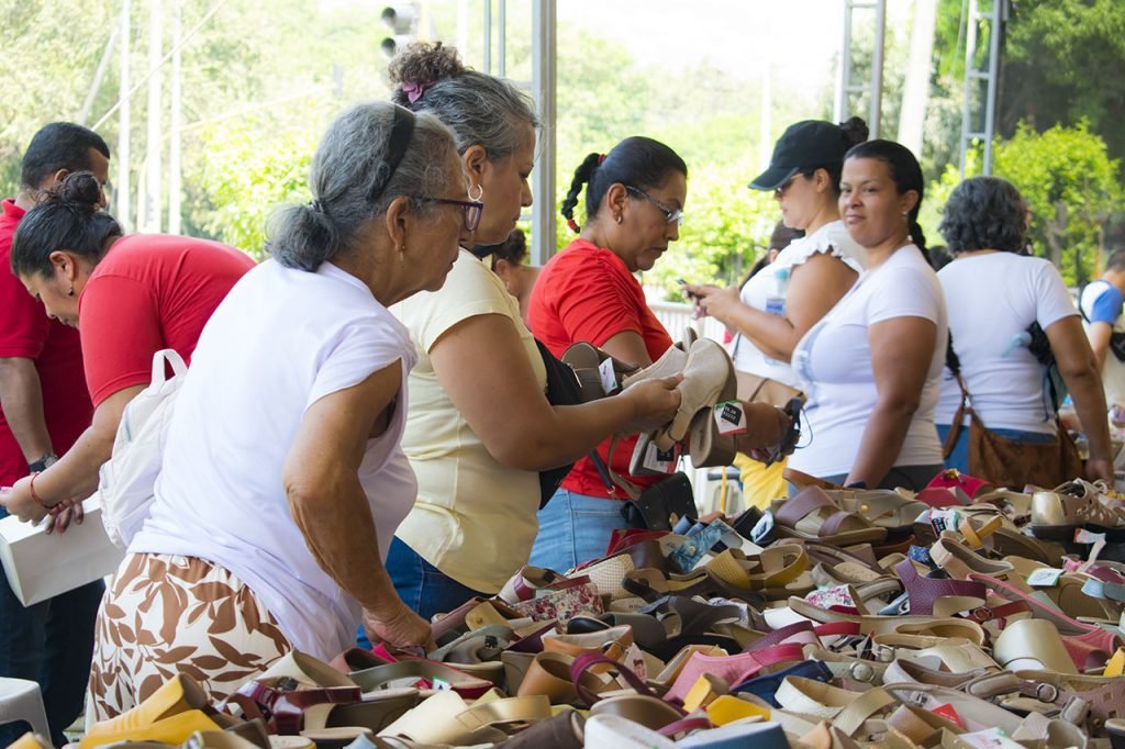 hasta-el-01-de-septiembre-estara-la-carpa-del-festival-del-calzado-romulo-en-acopi-yumbo-02