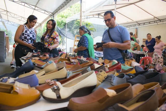 hasta-el-01-de-septiembre-estara-la-carpa-del-festival-del-calzado-romulo-en-acopi-yumbo-04