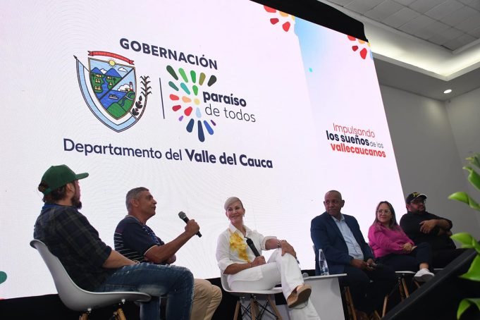 Mil emprendedores impulsan sus sueños con créditos hasta cero interés de la Gobernación del Valle mil-emprendedores-impulsan-sus-sueños-con-creditos-hasta-cero-interes-de-la-gobernacion-del-valle-01