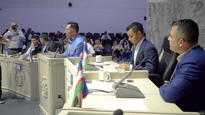 Concejo de Cali otorgó condecoración al director del Ecoparque Pance Mágico concejo-de-cali-condecoro-al-director-del-ecoparque-pance-magico-02