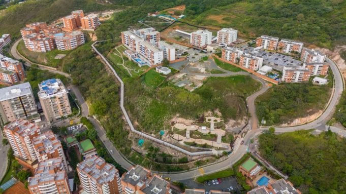 CVC entregó el tramo III del corredor ambiental Cristo Rey cvc-entrego-el-tramo-III-del-corredor-ambiental-cristo-rey-05