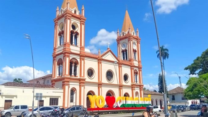 Diputado Daniel Hoyos participó de los Diálogos Ciudadanos desde el municipio de Guacarí diputado-daniel-hoyos-participo-de-los-dialogos-ciudadanos-desde-el-municipio-de-guacari-03