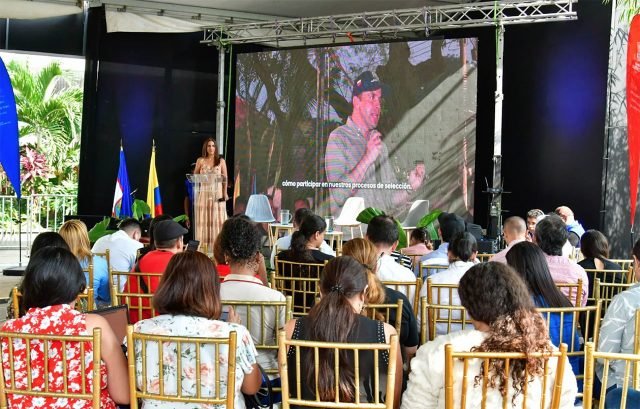 alcaldía de cali-impulsa-participacion-comunitaria-en-procesos-de-contratacion-publica-05