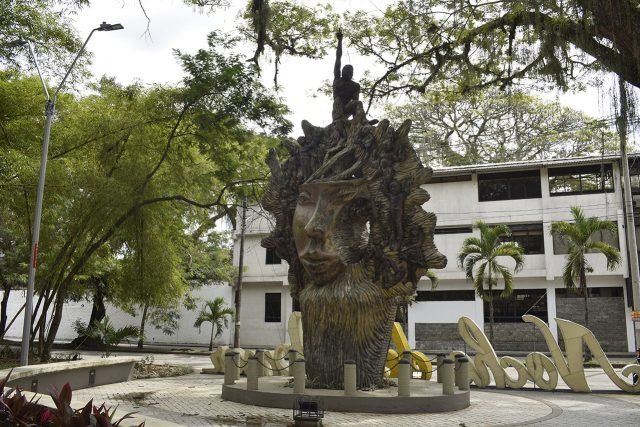 desde-el-sol-mas-alegre-de-colombia-decimos-gracias-por-el-apoyo-brindado-durante-este-año-2024-01