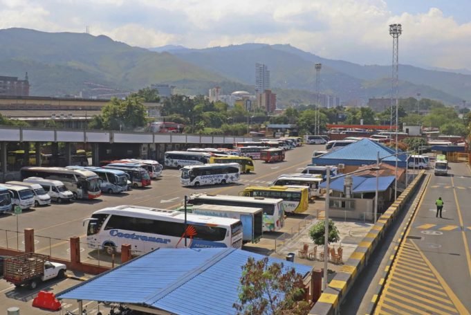 La terminal de Cali dio a conocer el plan de contingencia navidad 2024 y año nuevo 2025 la-terminal-de-cali-dio-a-conocer-el-plan-de-contingencia-navidad-2024-y-ano-nuevo-2025-03