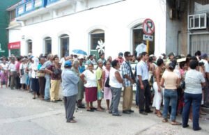 Adultos mayores en Colombia completan mes y medio sin recibir subsidio adultos-mayores-en-colombia-completan-mes-y-medio-sin-recibir-subsidio-01