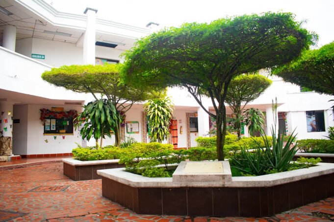 Gobernación del Valle exalta la labor de la gerente de la Zona Territorial Norte. gobernacion-del-valle-exalta-la-labor-de-la-gerente-de-la-zona-territorial-norte-03