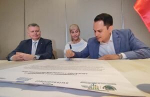 Gobernación del Valle firma alianza con cooperación Suiza para fortalecer VALLEmplea. gobernacion-del-valle-firma-alianza-con-cooperacion-suiza-para-fortalecer-valleemplea-03